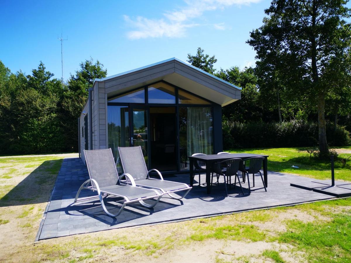 Resort Land & Zee Scharendijke Exterior photo