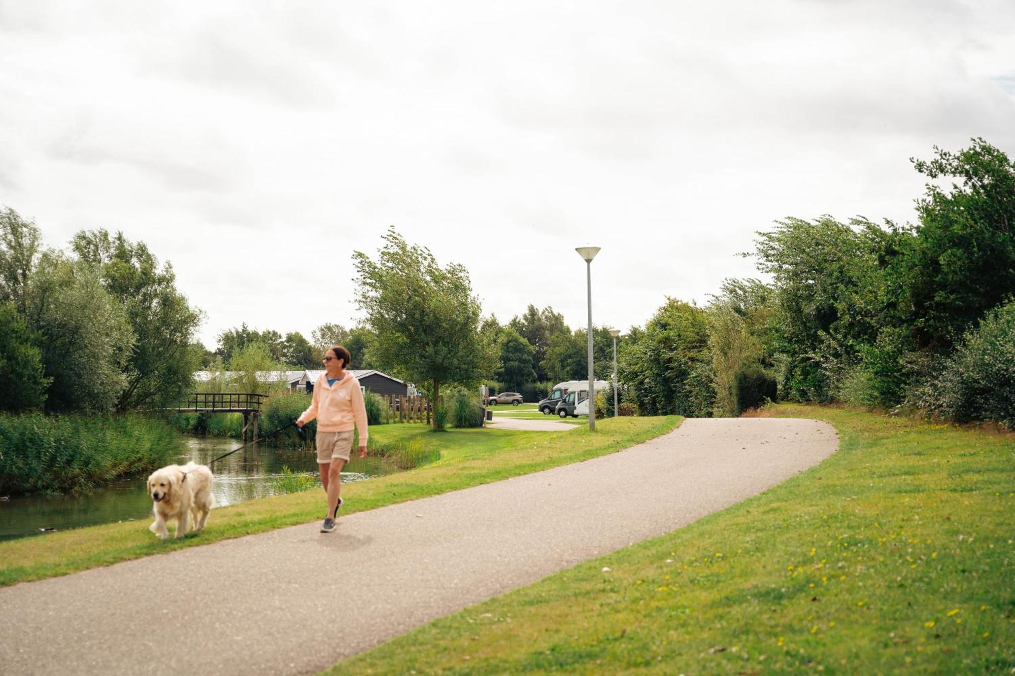 Resort Land & Zee Scharendijke Exterior photo