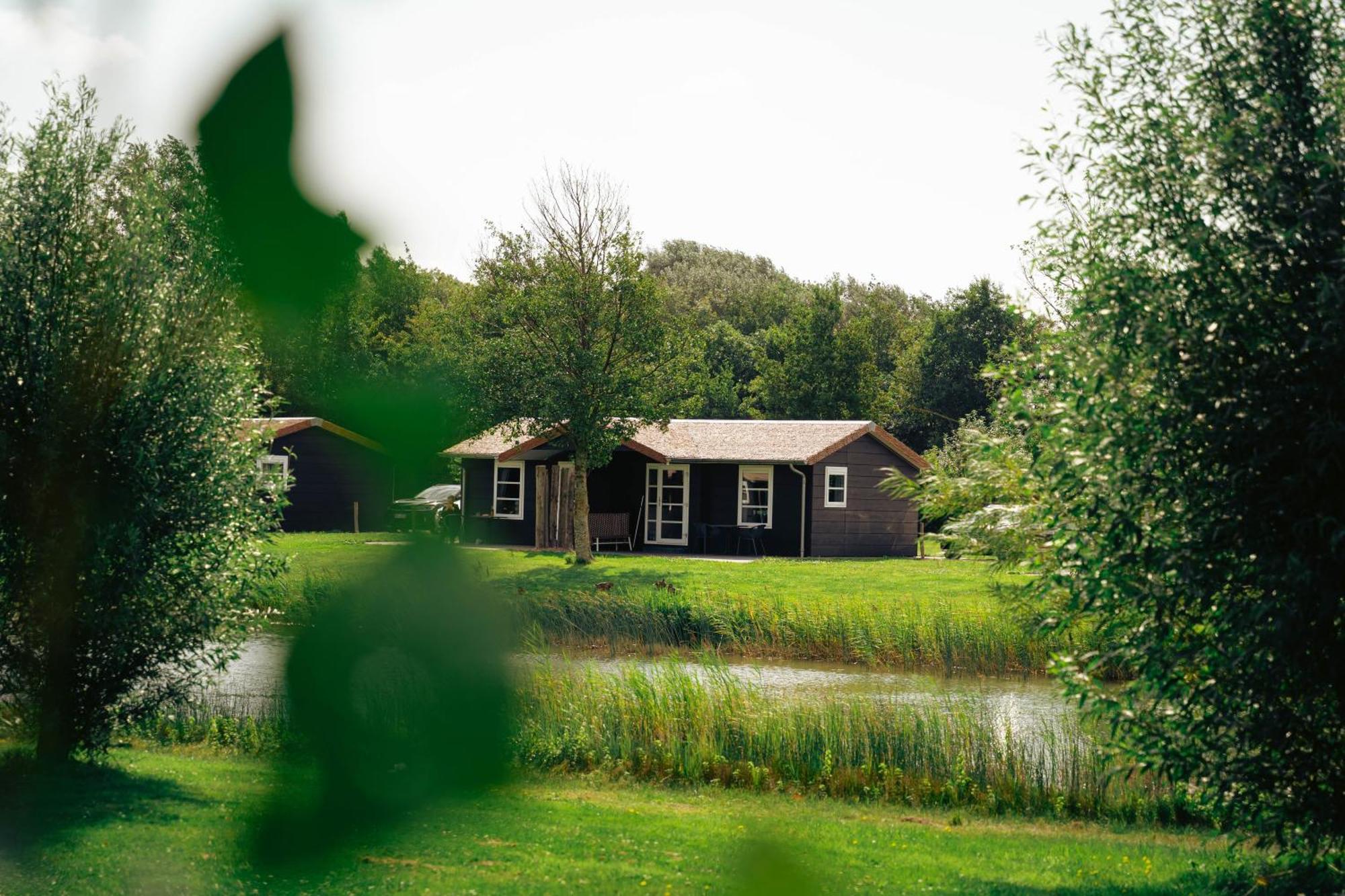 Resort Land & Zee Scharendijke Exterior photo